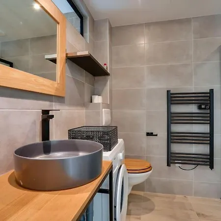 Studio - Balcon Et Jacuzzi 15 Min De La Croisette Appartamento *